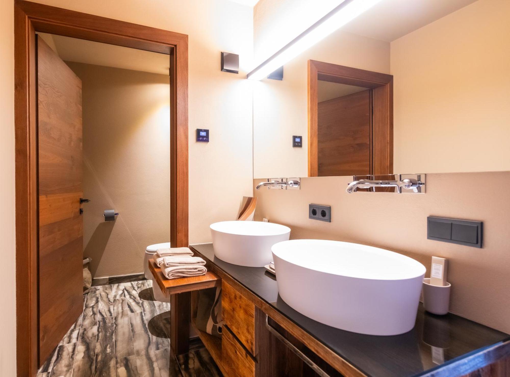 Montchalet Hotel